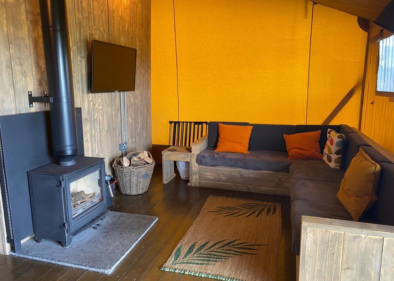 Florence Springs Glamping Gumfreston Extérieur photo
