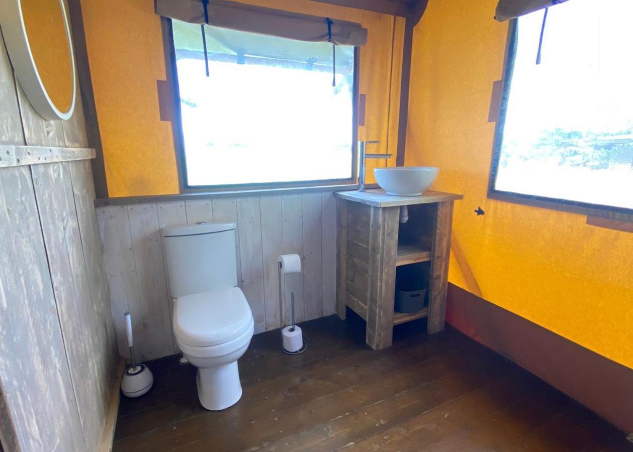 Florence Springs Glamping Gumfreston Extérieur photo