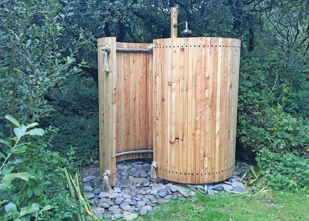 Florence Springs Glamping Gumfreston Extérieur photo