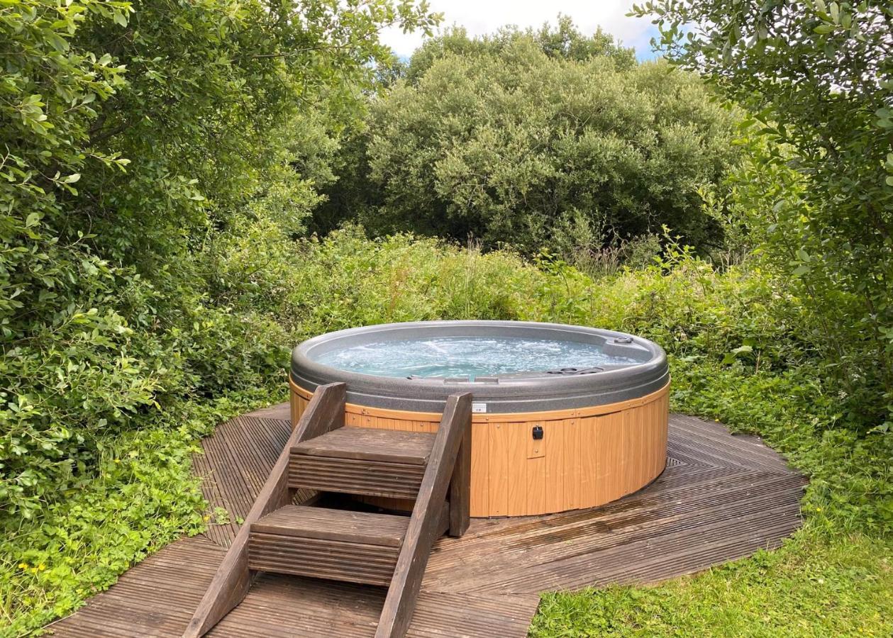 Florence Springs Glamping Gumfreston Extérieur photo
